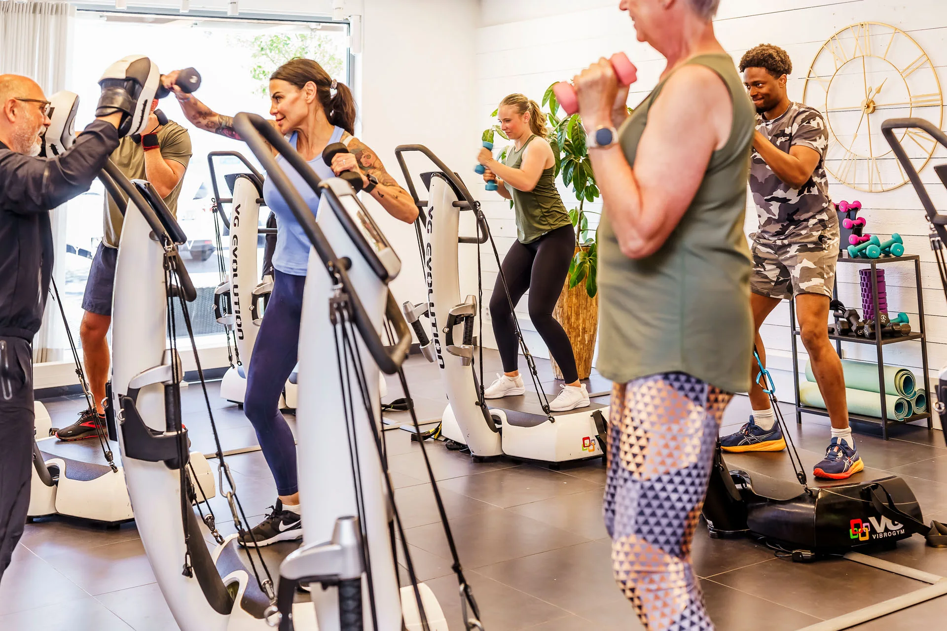 Vibrogym – gruppträning (A7C9149)